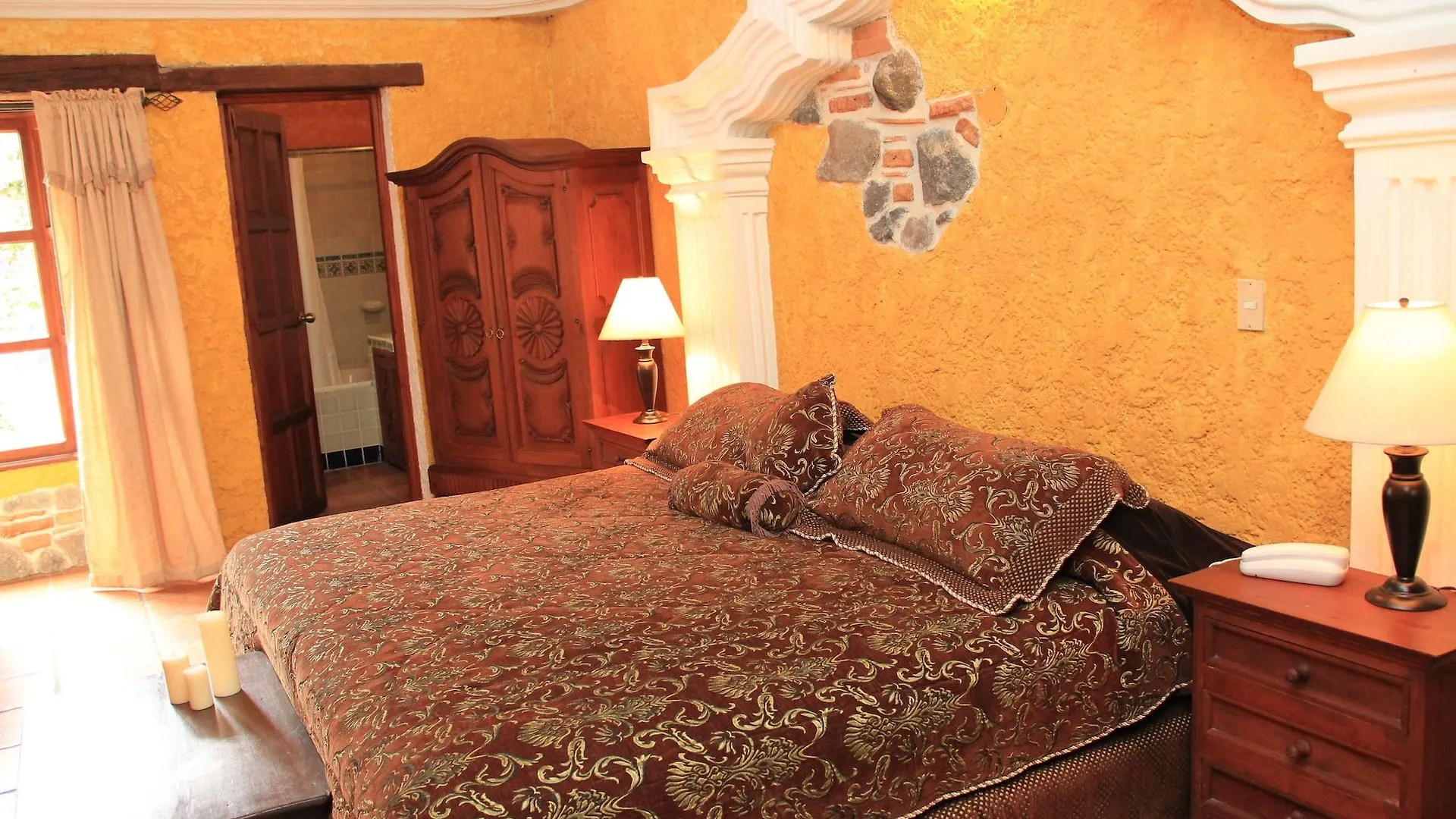 Hotel Real Plaza Antigua 4*,  Guatemala