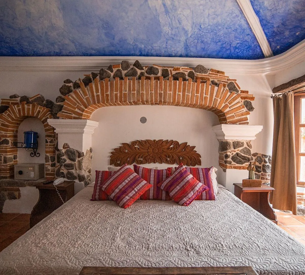 Hotel Real Plaza Antigua 4*,  Guatemala