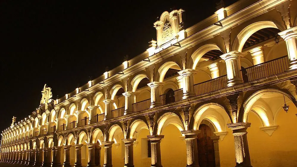 Hotel Real Plaza Antigua