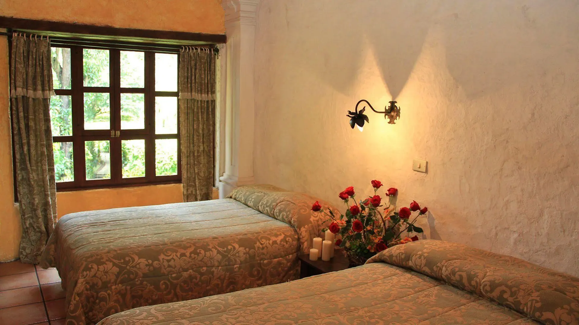 Hotel Real Plaza Antigua