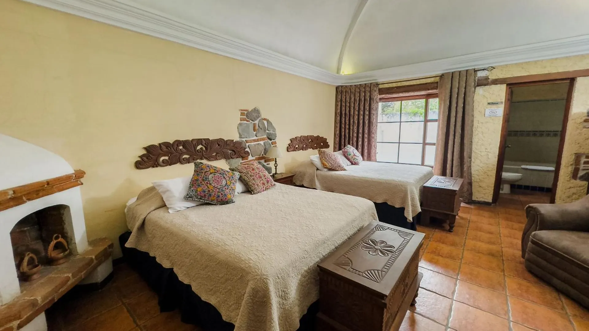 Hotel Real Plaza Antigua Guatemala
