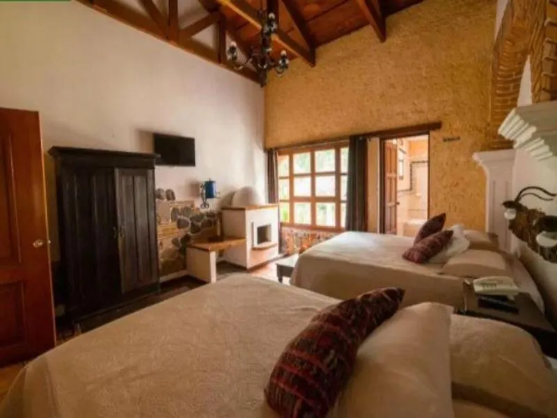 Hotel Real Plaza Antigua 4*,