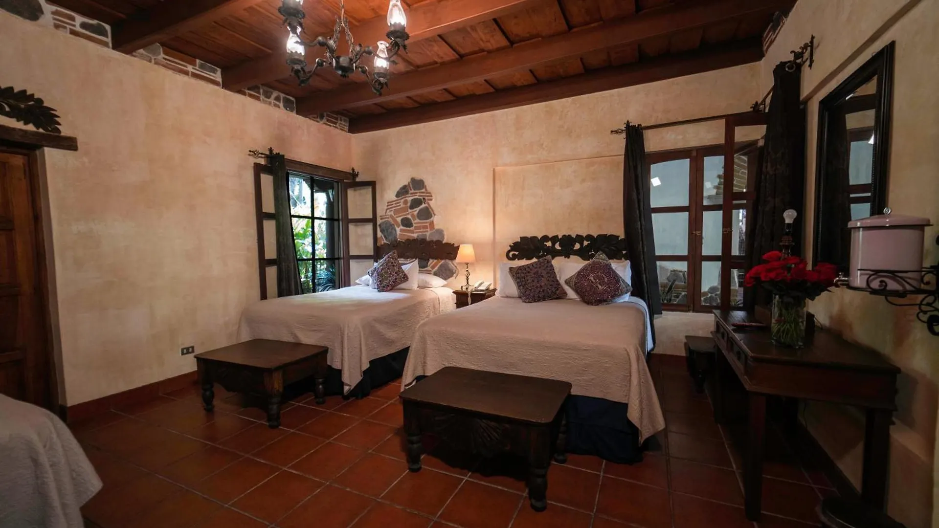 Hotel Real Plaza Antigua