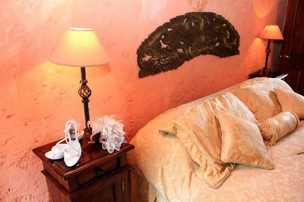 Hotel Real Plaza Antigua
